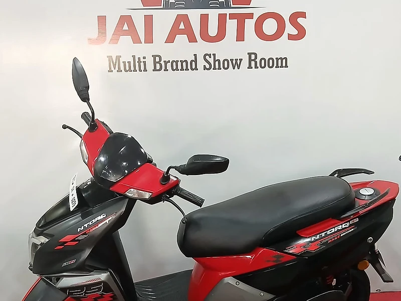 TVS NTORQ125 RACE EDITION