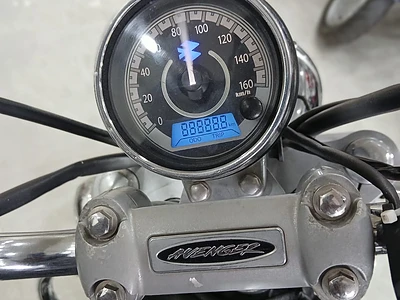 Image of BAJAJ AVENGER 220 - 4