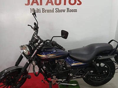 BAJAJ AVENGER 150